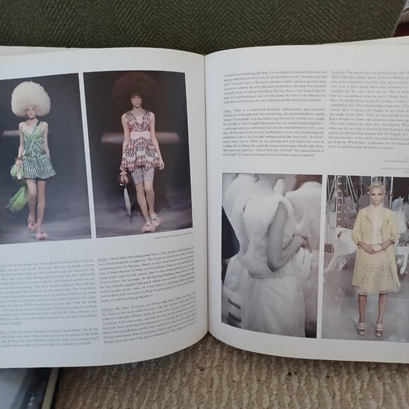 Coffee table book Louis Vuitton Marc Jacobs - Picture 2 of 5